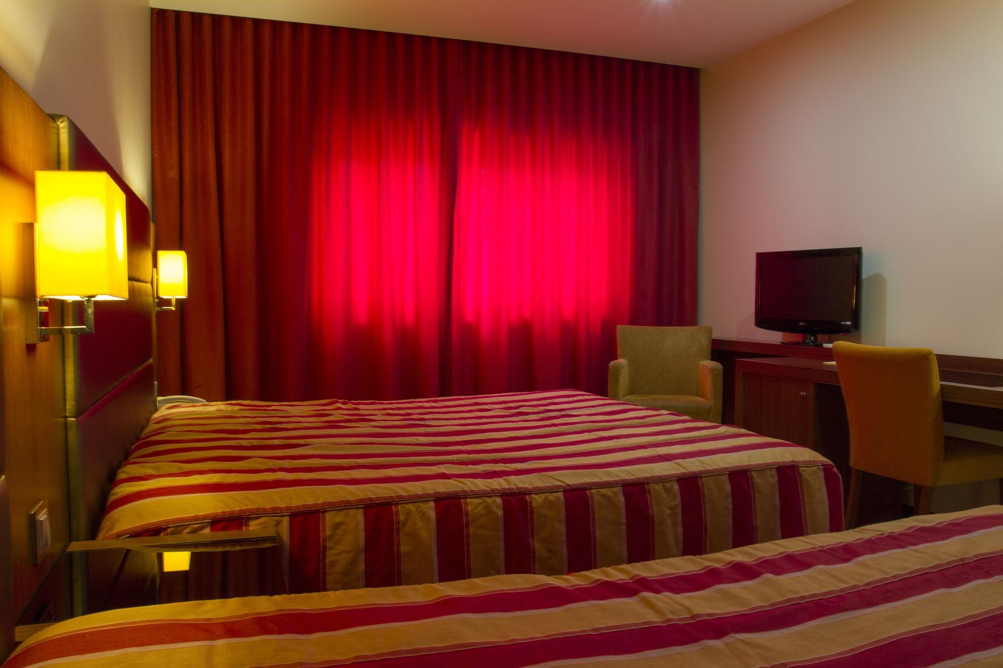 Hotel Aguiar Da Pena ヴィーラ・ポウカ・デ・アギアル エクステリア 写真